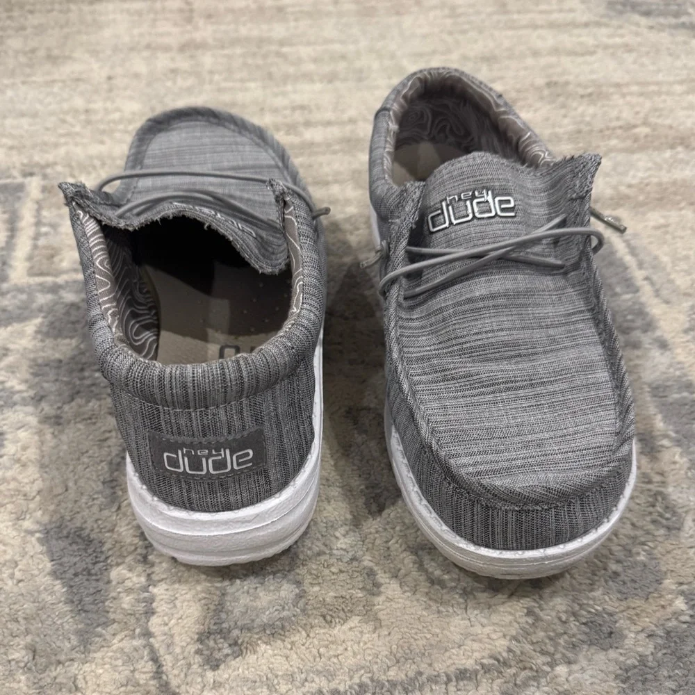 Hey Dude (Youth Size 5) - Picture 3 of 7